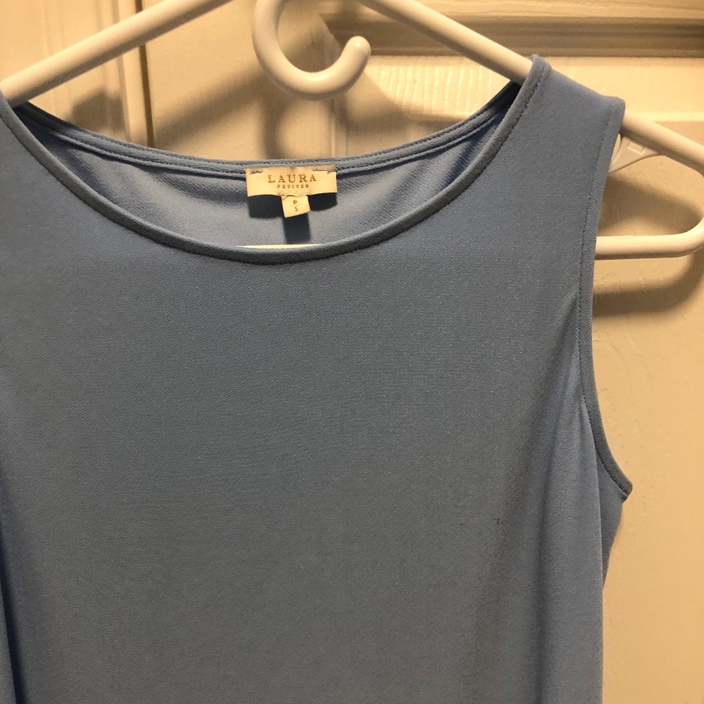 Sleeveless blue top